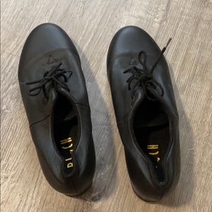 tap shoes